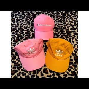 ❗️Still Available❗️👑Bundle of Hats👑